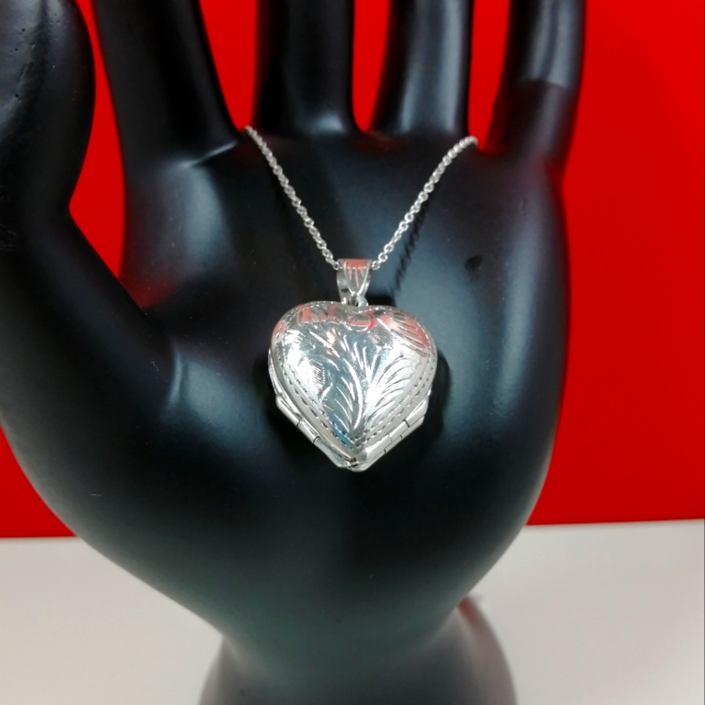 Vintage Sterling Silver 4 Part Heart Locket Necklace 18 Inch Chain NIB - Picture 2 of 12
